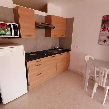 Climatise Pres Plage, 4 Pers. Avec Parking - Port Camargue - Fr-1-731-102 Appartement Le Grau-du-Roi