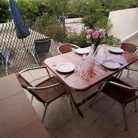 Climatise Pres Plage, 4 Pers. Avec Parking - Port Camargue - Fr-1-731-102 * Ле-Гро-дю-Руа